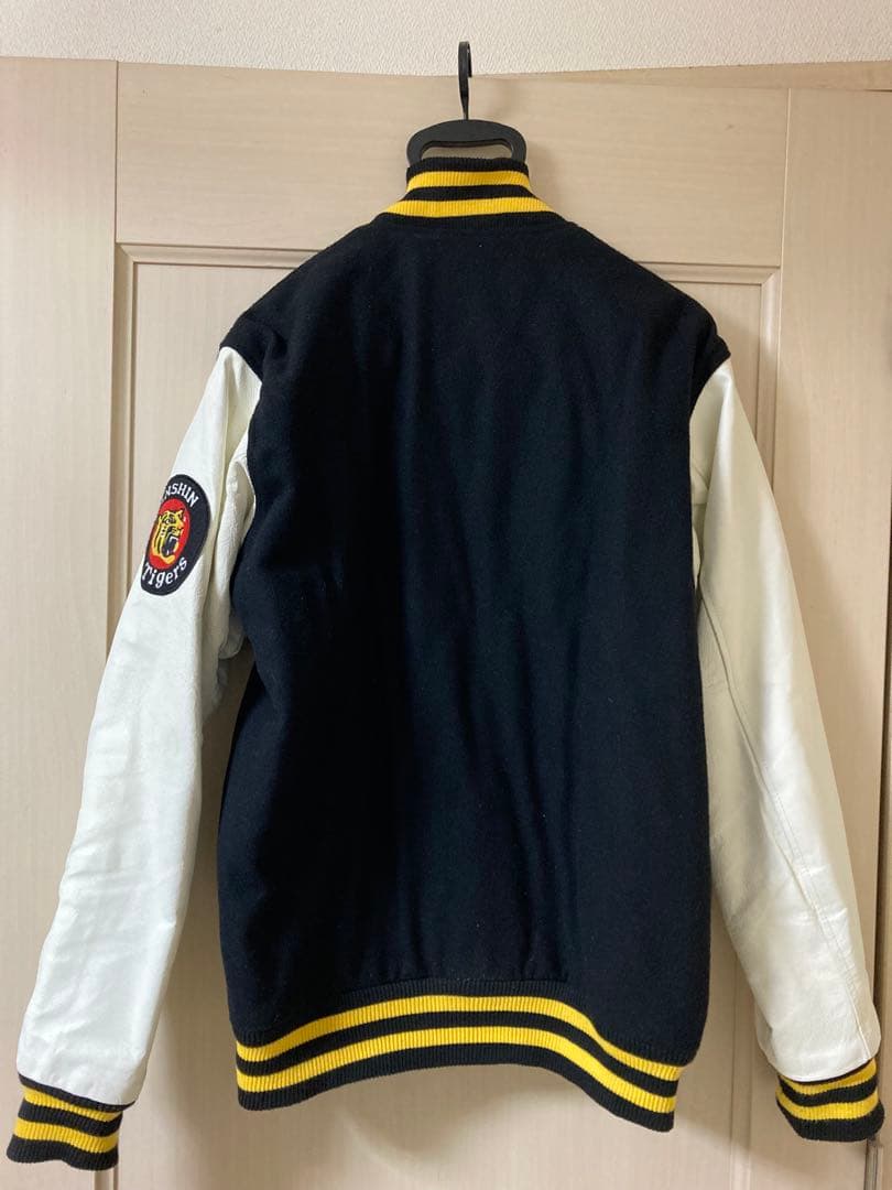 Mizuno Pro 阪神タイガース　スタジアムジャンパー