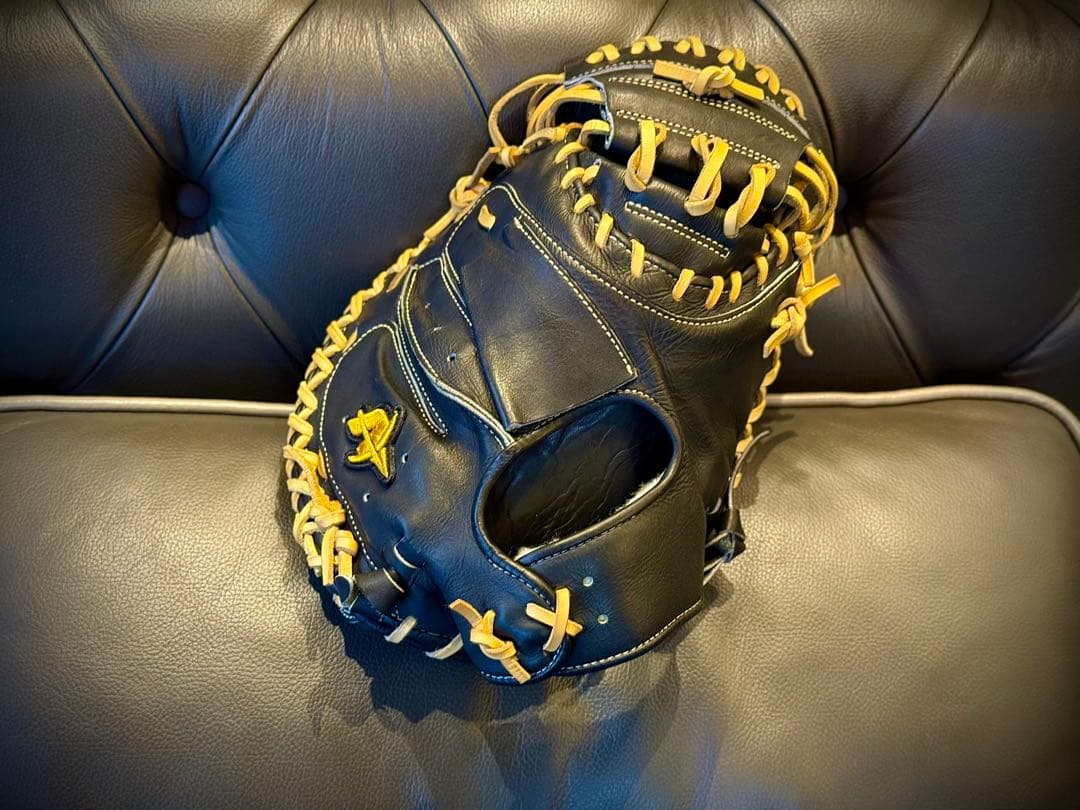 アトラクト 硬式　キャッチャーミット　貴重