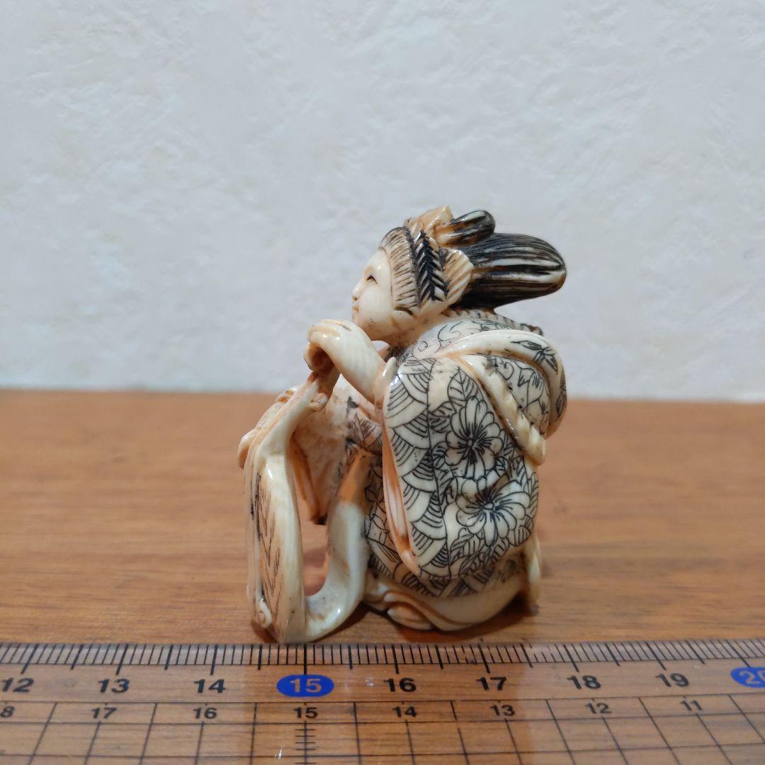 時代提げ物 七福神根付 天然素材【弁才天】高さ約5.0cm 重さ約35ｇ 弁財天