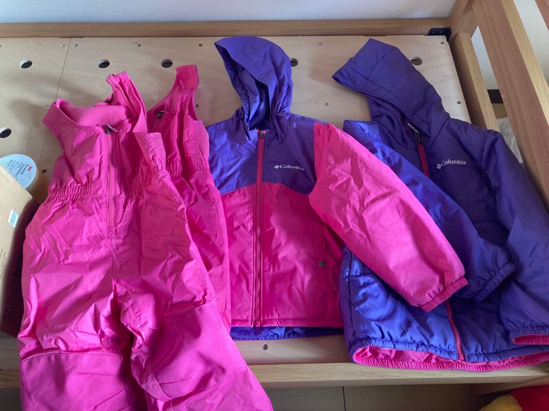 s*u様 Columbia 子ども用スキーウェア リバーシブルピンクと紫