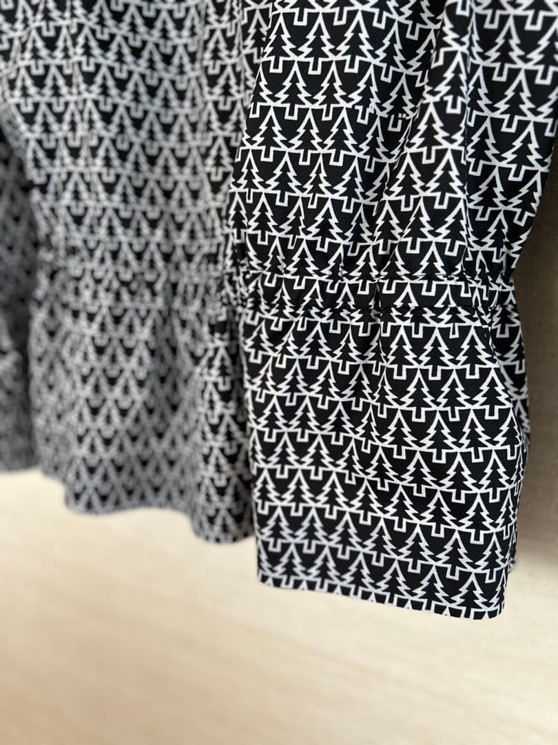 PGG ☆ピージージ☆美品✨ツリー柄 フード付きジャケット