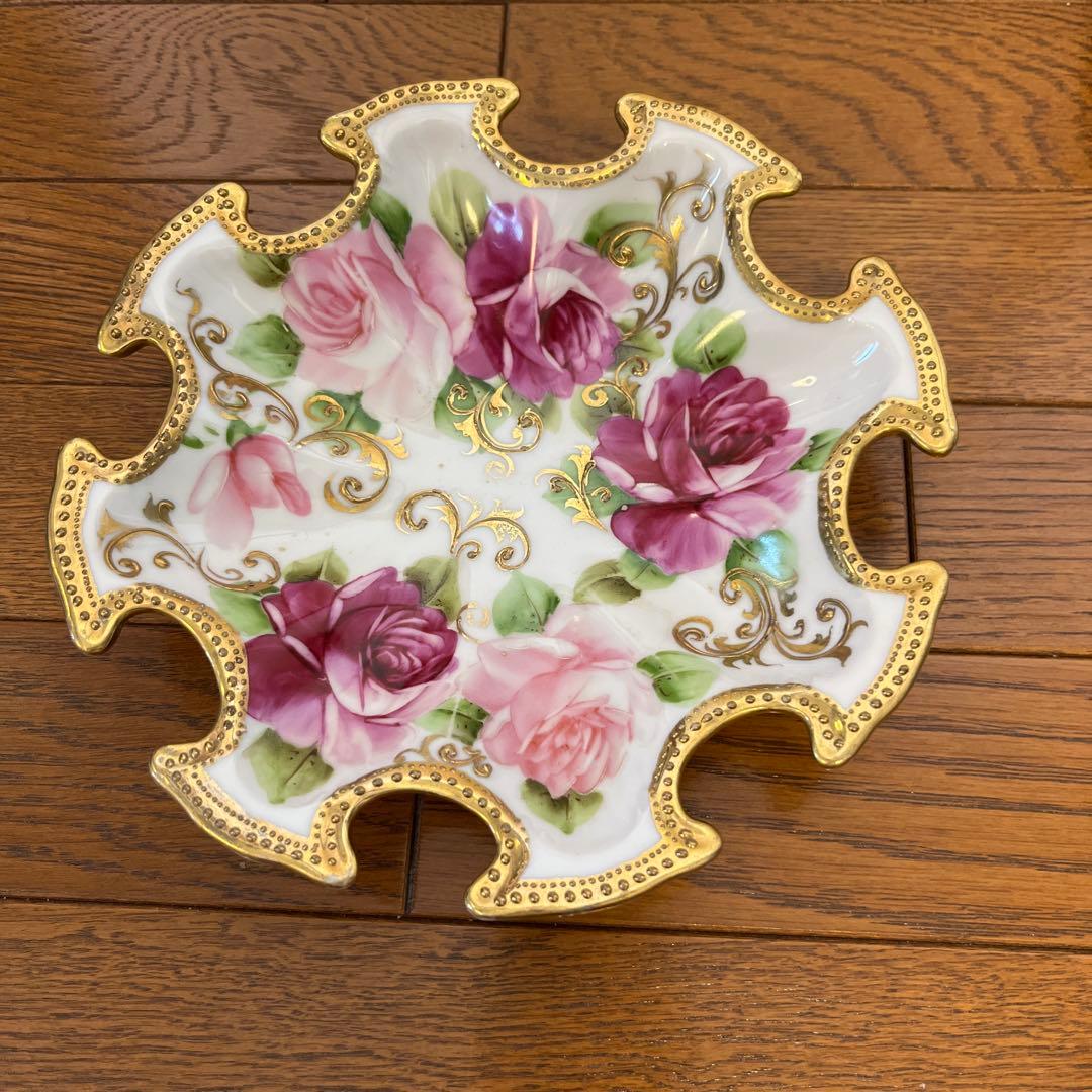 期間限定最終処分特価オールドノリタケメープル裏印変形ボール　金点盛り薔薇の絵の美