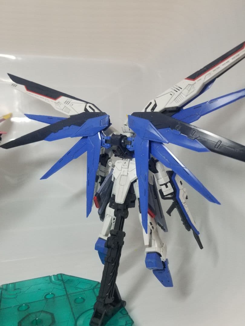 RG　ストライクガンダム　ジャスティスガンダム　フリーダムガンダム