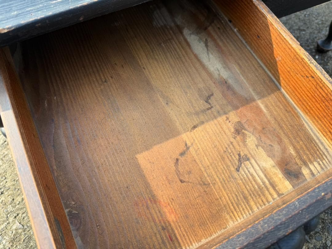 昭和レトロ　昔ながらの木製机 黒