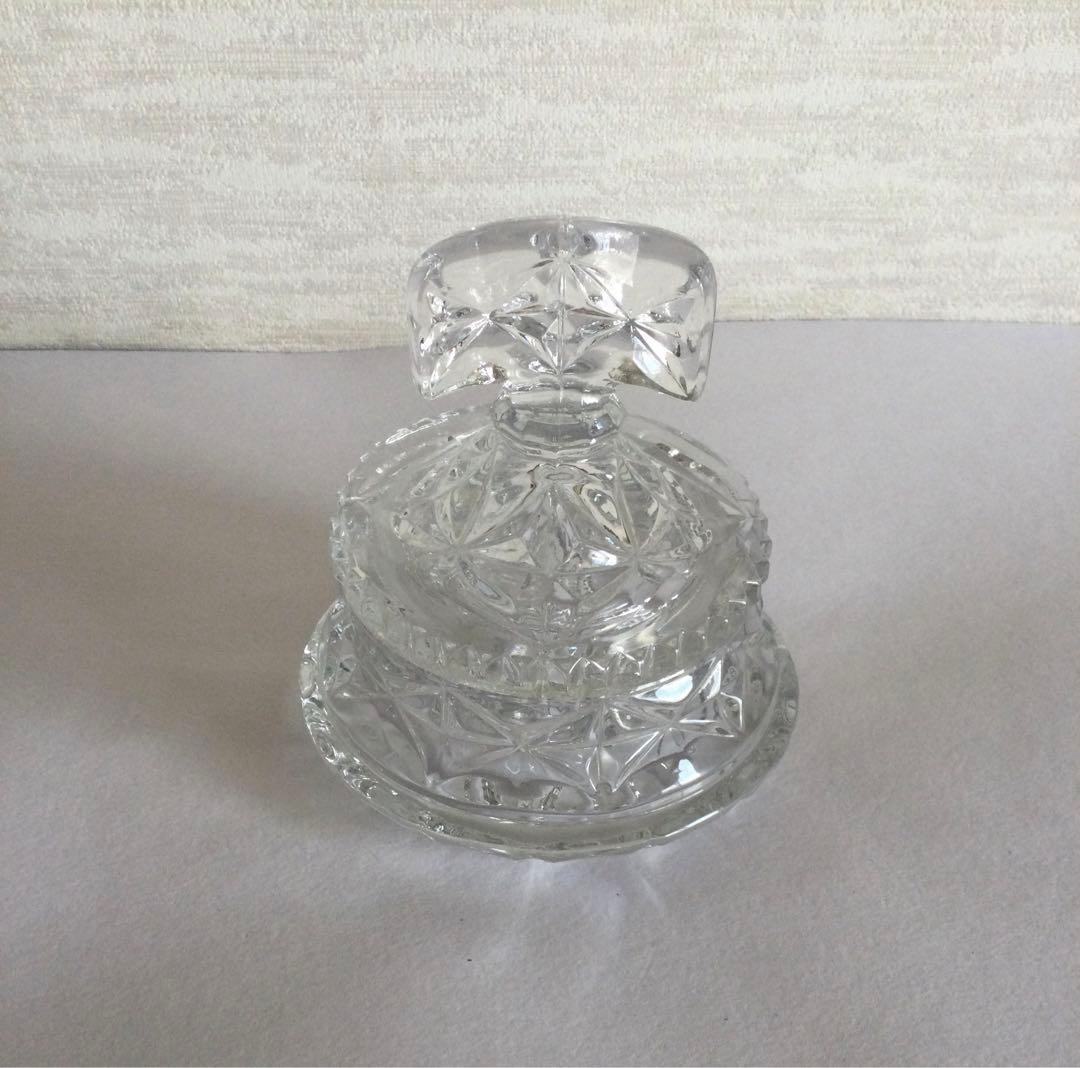 イギリス　アンティーク　フタ付き小物入れ トリンケットボックス　ガラス製