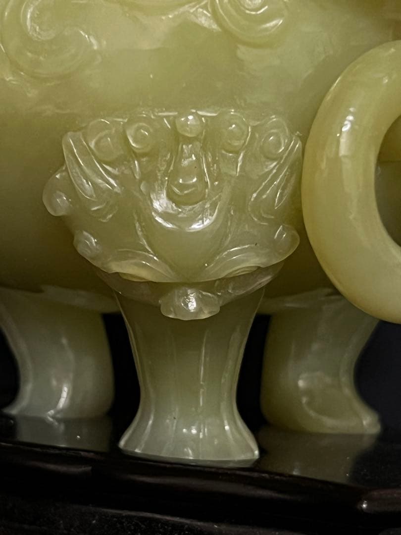 香炉　清時代　天然玉香炉　精巧な彫刻　紫檀台 BL1--3