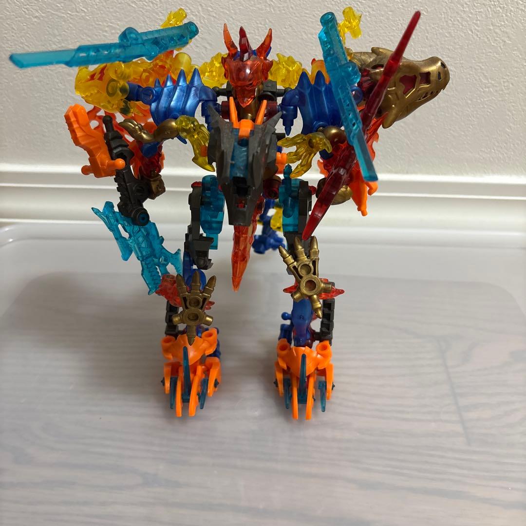 ［最終値下げ］ ほねほねザウルス　覇王龍スーパーアーマードブレイズティラノキング