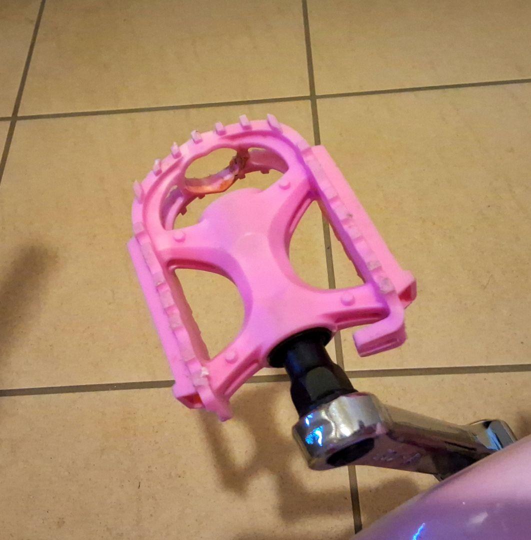 〈千葉県北西部 引取り希望〉美品 16インチ幼児自転車／Hard Candy