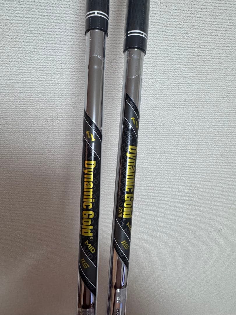 Dynamic Gold MID 115 S200ミッドシャフト 2本セット