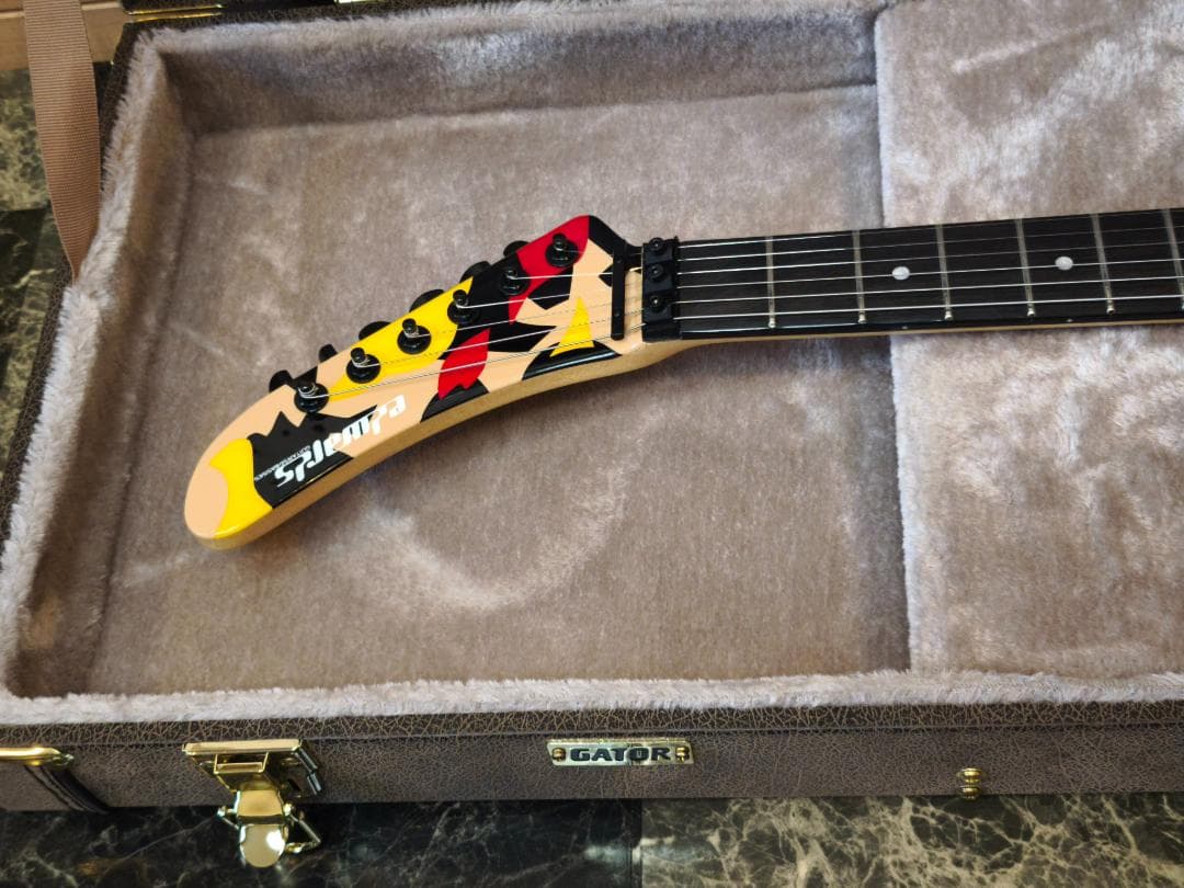 ☆彡EDWARDS E-KAMIKAZE-I ジョージ・リンチモデルとケース