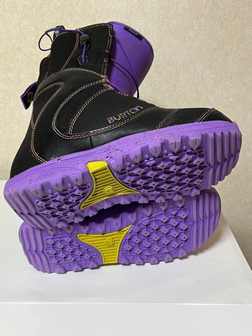 Burton Mint Asian Fitスノーボードブーツ 22.5cm 美品