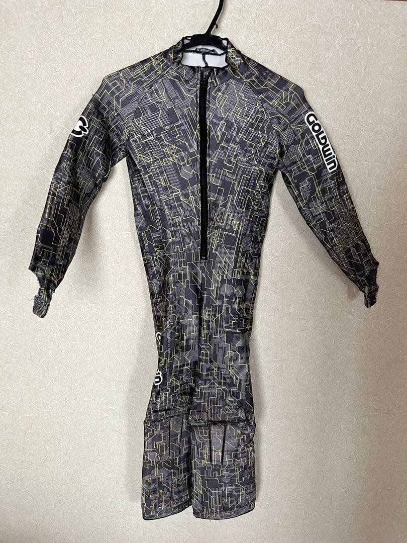 サイズ160 GOLDWIN ワンピース　ハーフパンツセット売り