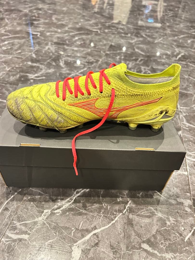 MIZUNO ミズノ モレリア ネオ4 JAPAN イエロー 27cm