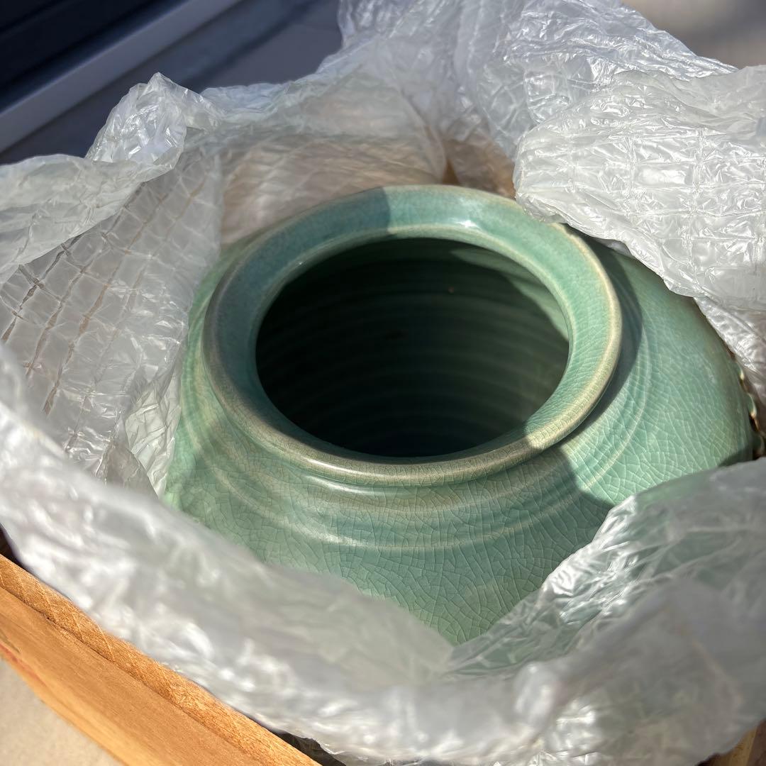 【共箱付】三川内焼 金遊窯 今村芳元作 青磁透かし彫り 飾壺