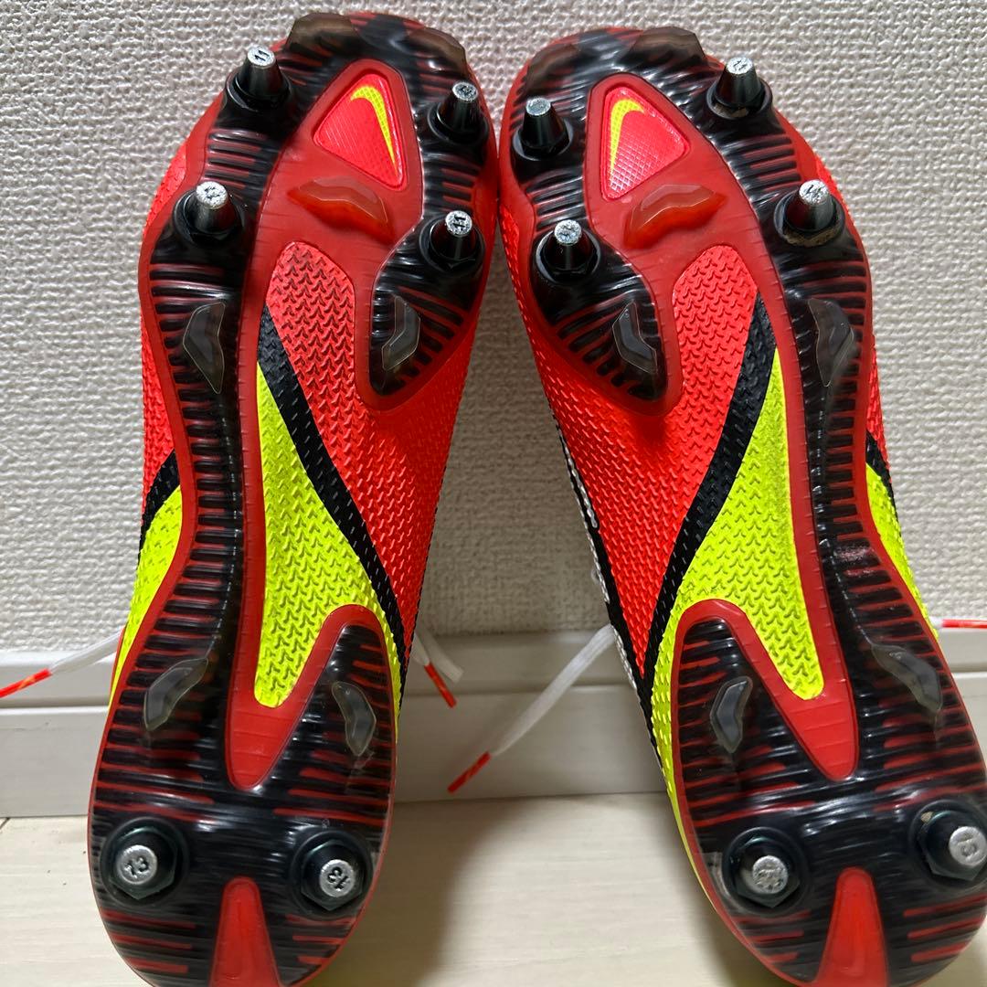 サッカースパイクナイキ　ファントムgt2 SG