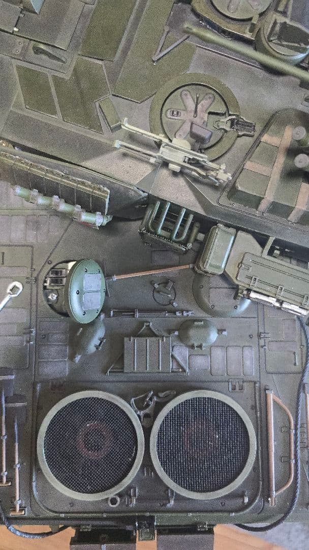 ラジコン 戦車1/16 レオパルド2A6 (Radiolink)