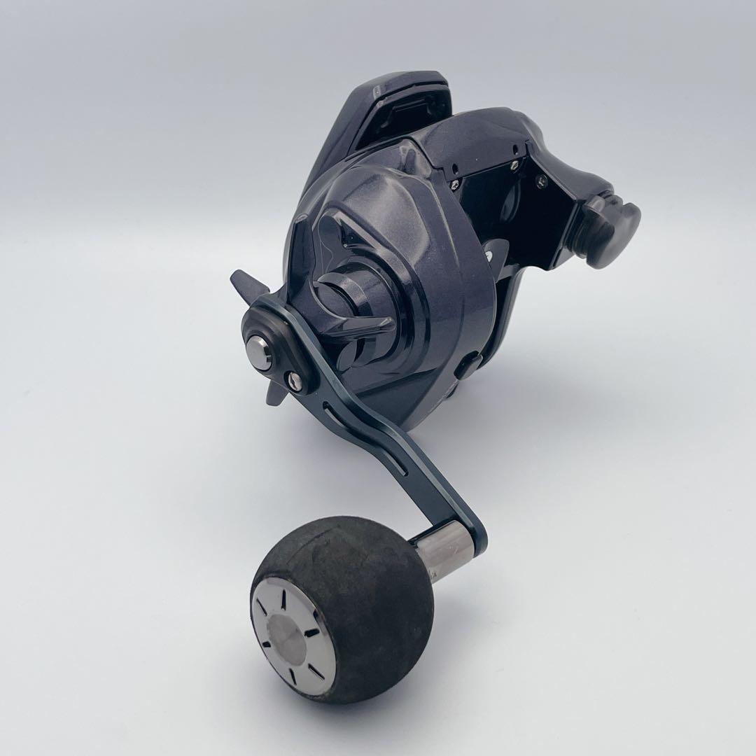 ほぼ未使用✨ダイワ 23 レオブリッツ 200J 右巻電動リール 実釣1.9km