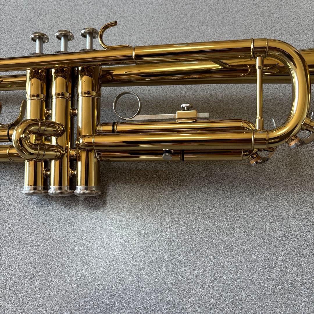 〔期間限定値下げ〕トランペット 3バルブ 本体＋ケース +初心者入門本セット