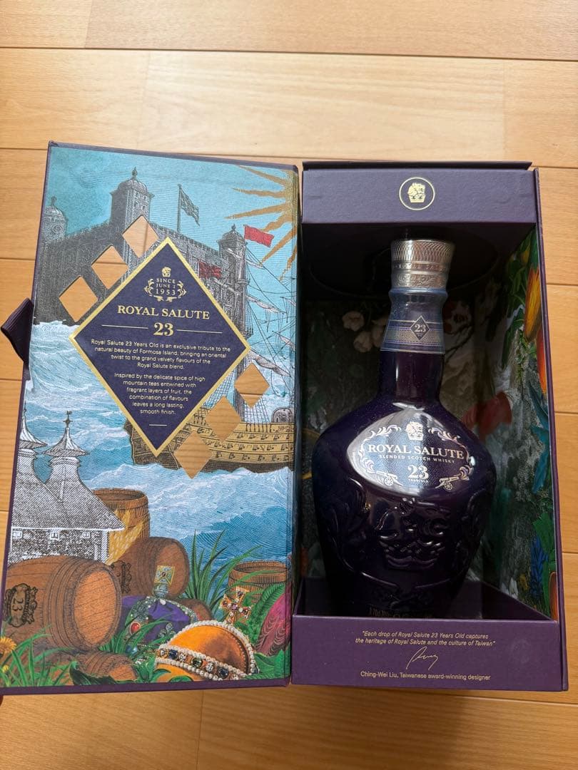 ウイスキー  SALUTE( BLENDED SCOTCH WHISKY)