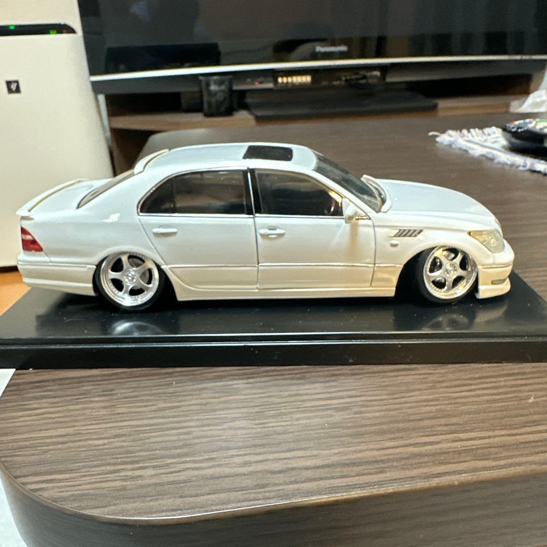 トヨタ 30後期セルシオ ジャンクションブロデュースミニカー 1/24ホワイト