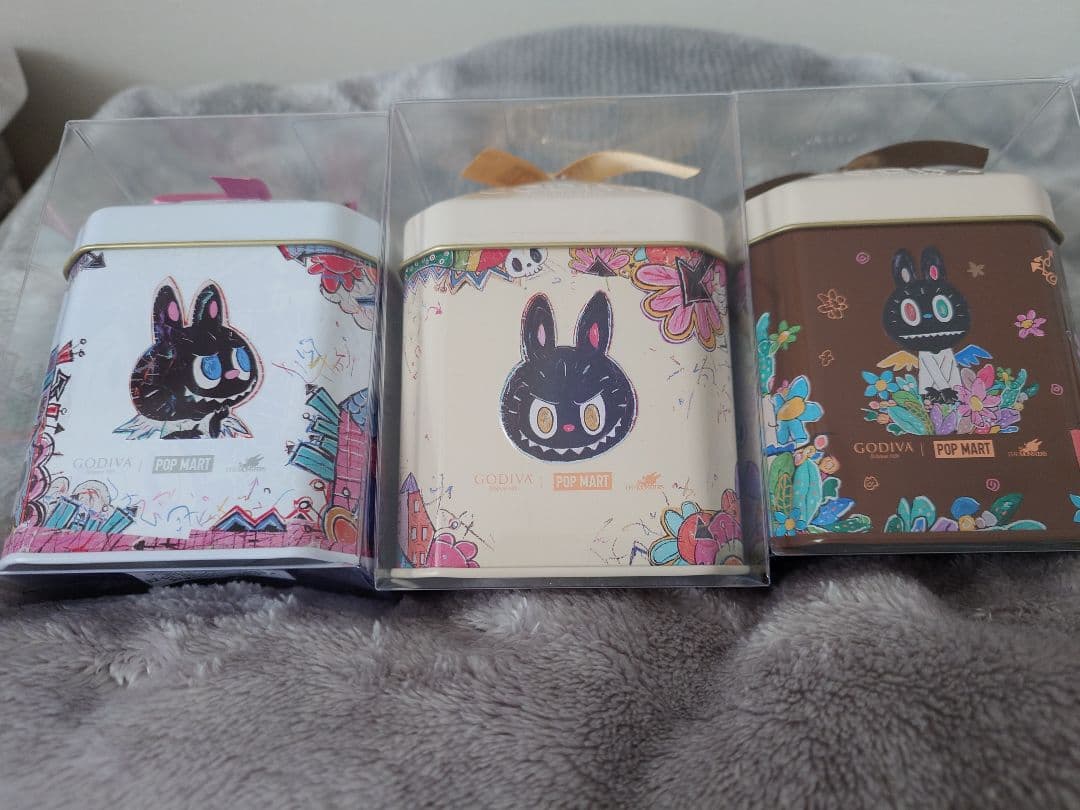 GODIVA LABUBU コラボ未開封3缶セット