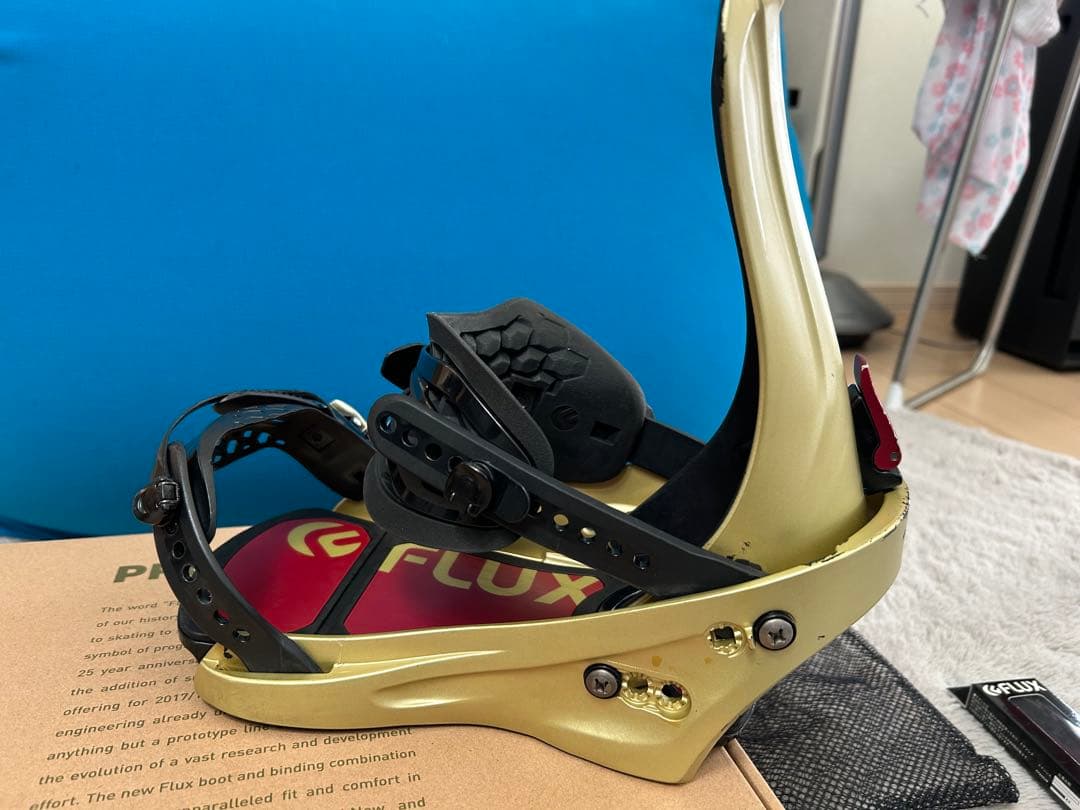 FLUX フラックス　XV Mサイズ　カービング・フリー向け　元箱あり