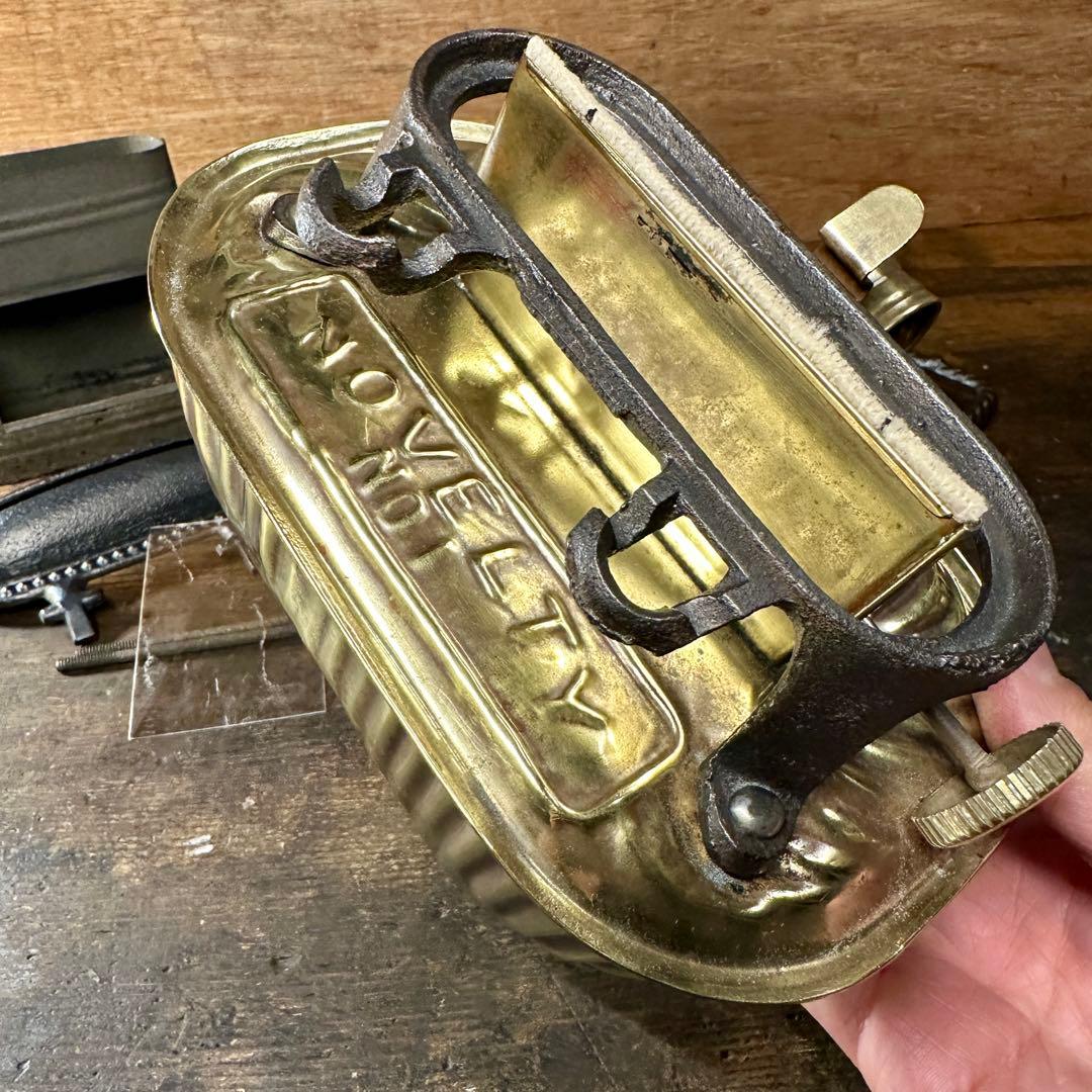 【非常に希少】1900~10s アイロンストーブ　「NOVELTY No.1」