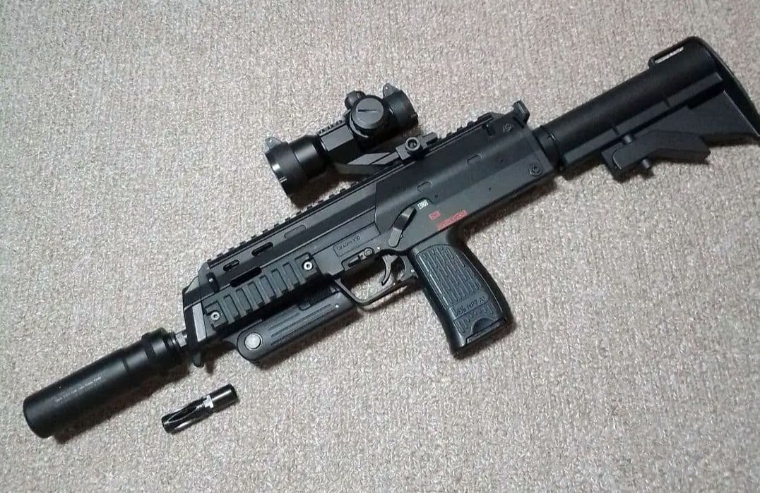 東京マルイ　コンパクト電動ガンMP7A1