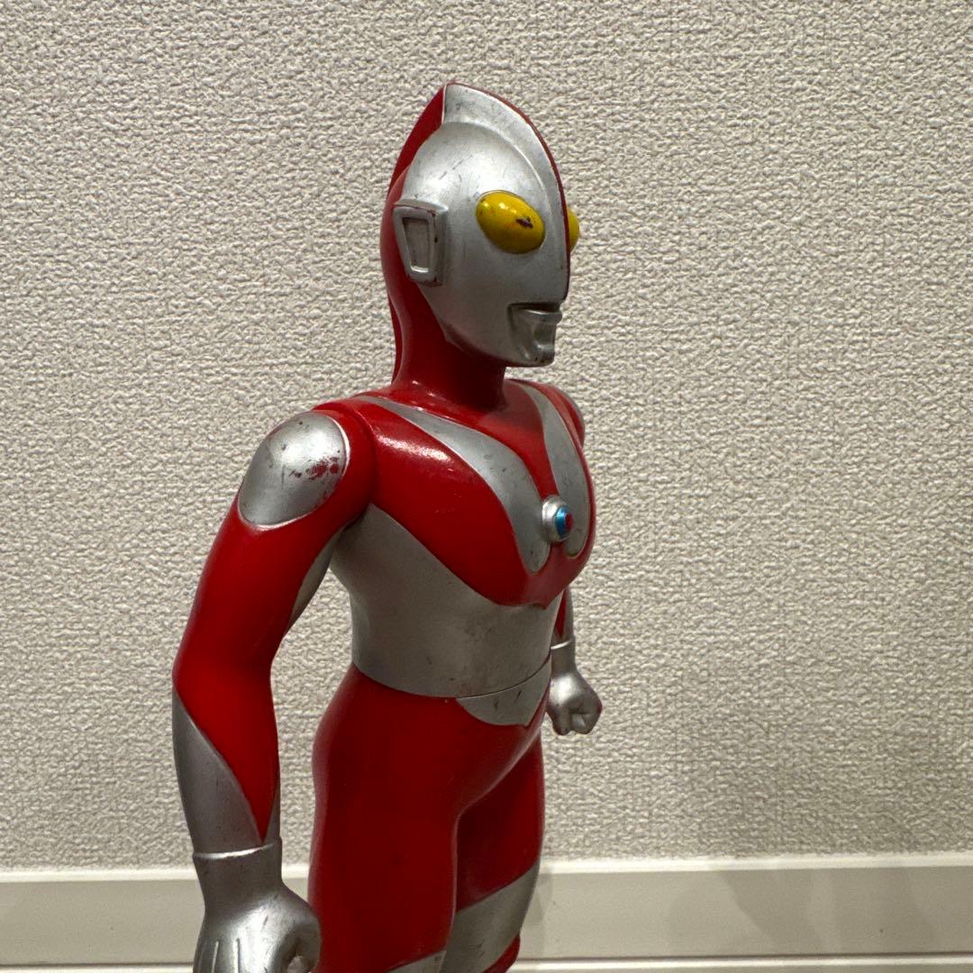 バンダイ　1984限定版ウルトラマン　ビッグソフビ　自立します。