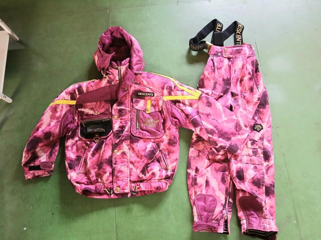 DESCENTE スキーウェア ピンク系　サイズL