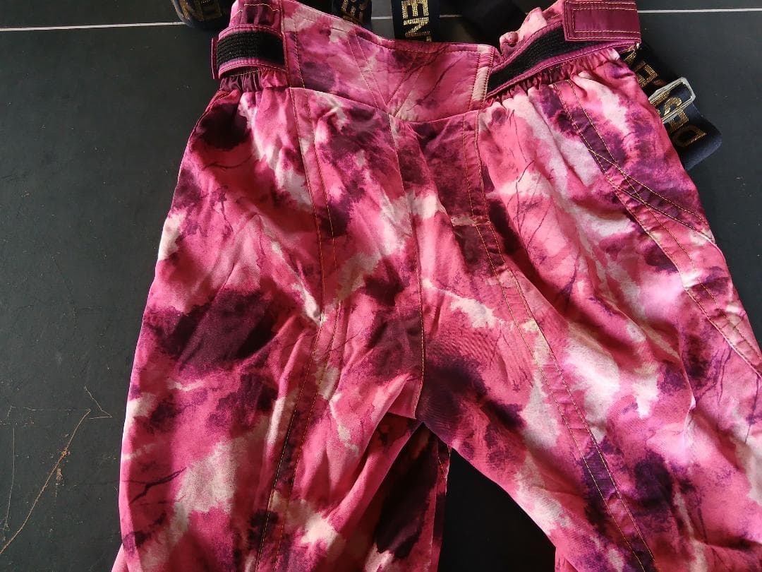 DESCENTE スキーウェア ピンク系　サイズL