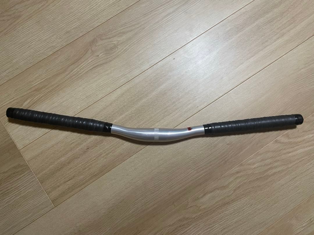 Nitto shred bar 31.8 650ミリ