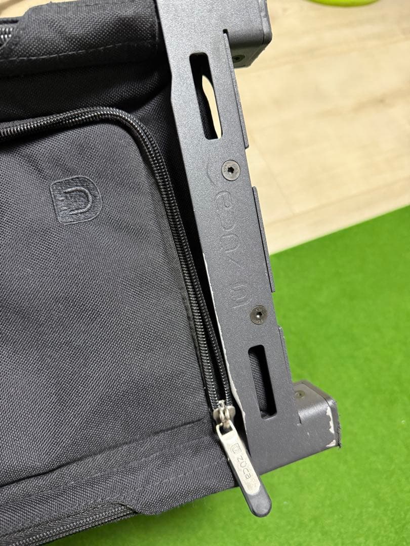 ZUCAズーカ　座れるキャリーケース　中古