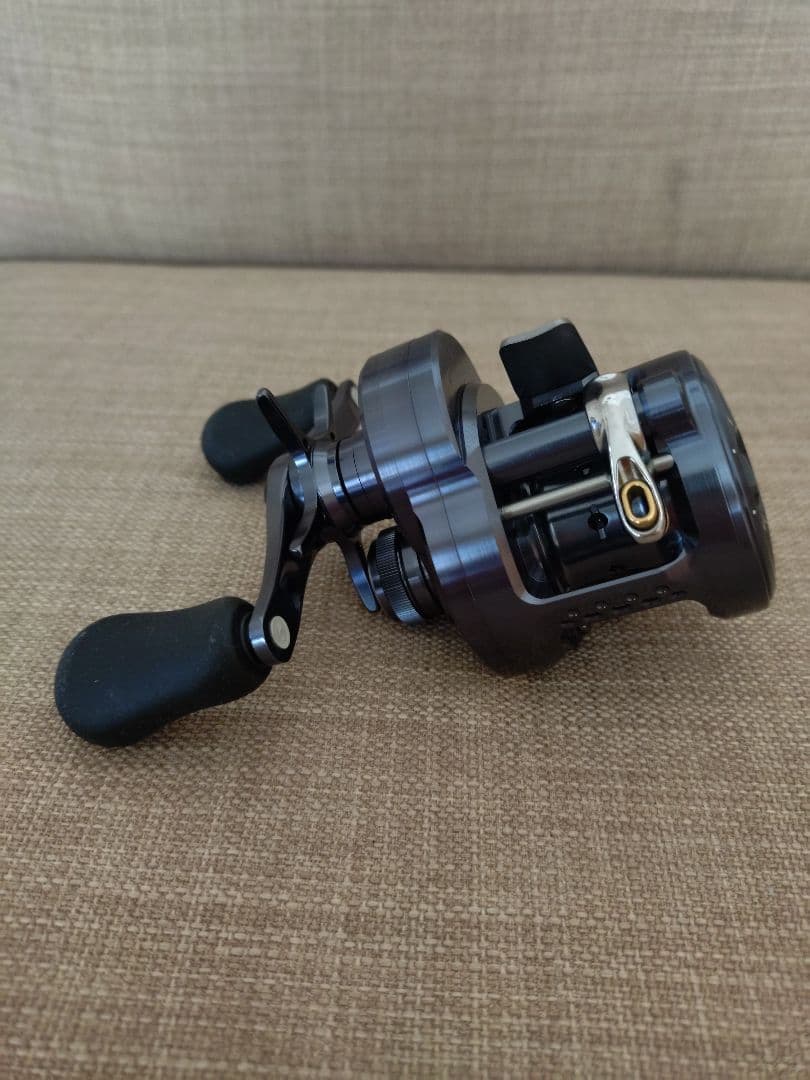 シマノ SHIMANO ベイトリール 24 カルカッタコンクエスト 31HG