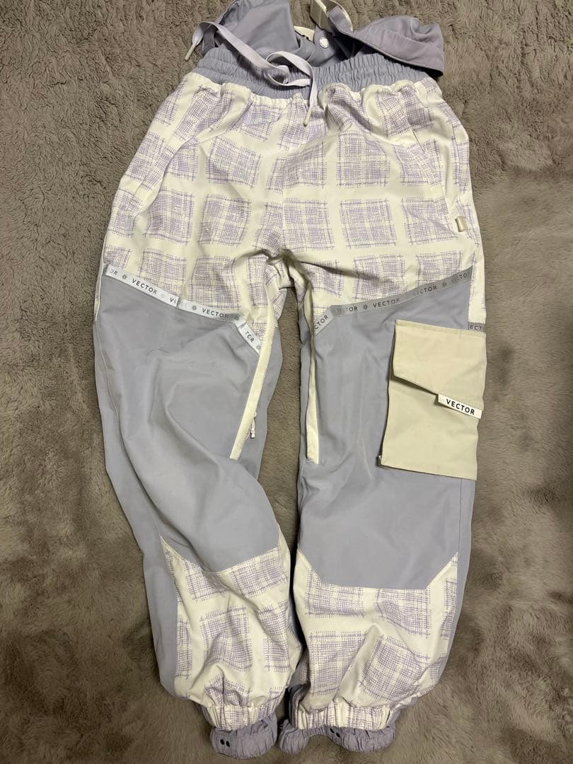 VECTOR スノーボードウェア 女性用 ホワイト/ラベンダー