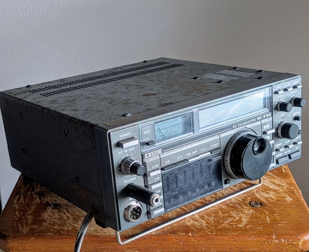 Icom アイコム IC-731 無線機 中古 現状品　HFトランシーバー