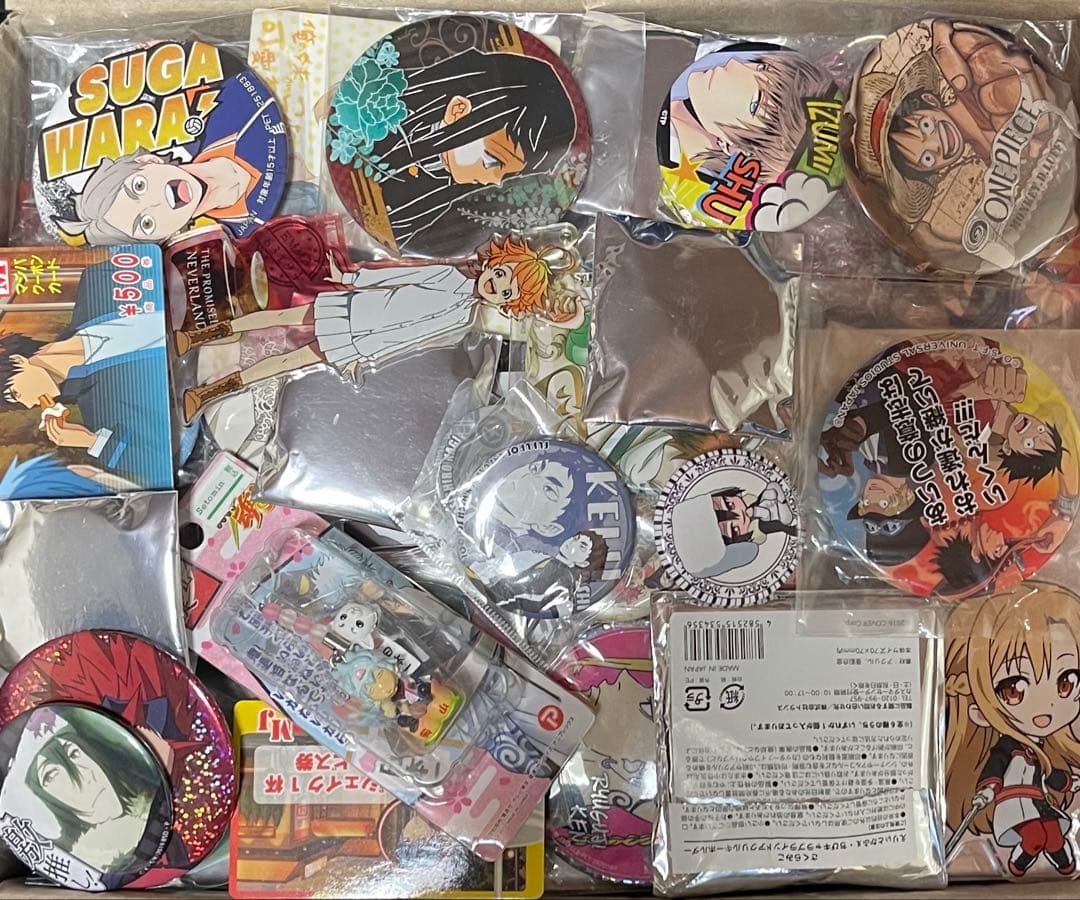 アニメグッズ　キャラクターグッズ　600個以上　まとめ売り