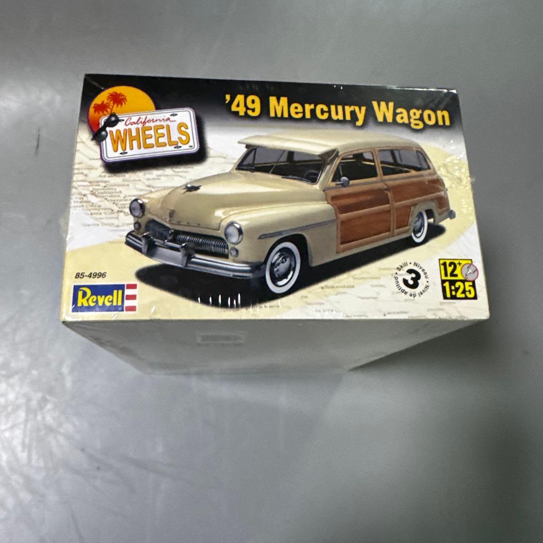 '49 Mercury Wagon プラスチックキット 1:25