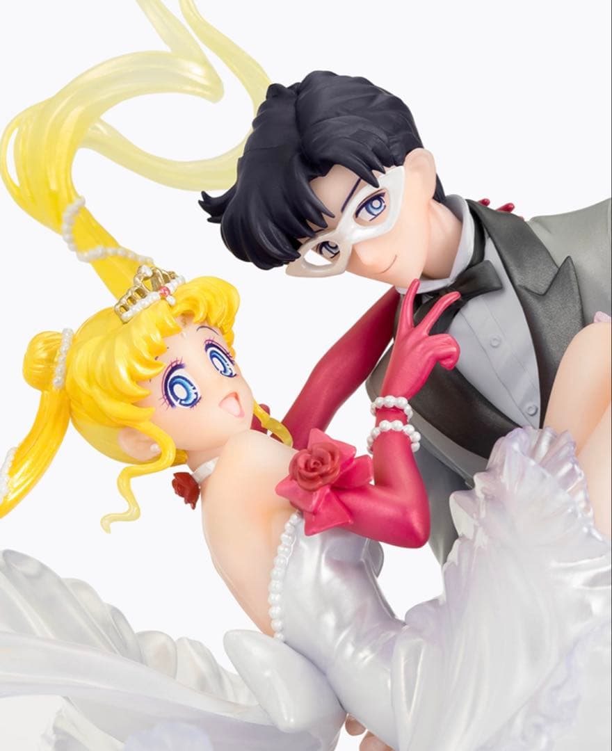 【新品未開封】Figuarts Zero うさぎ&タキシード仮面 仮面舞踏会