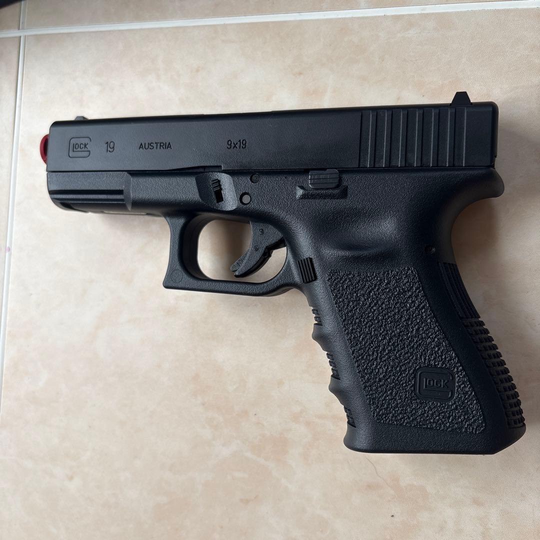 東京マルイ GLOCK 19 gen3 未使用品　未開封スペアマガジン付き