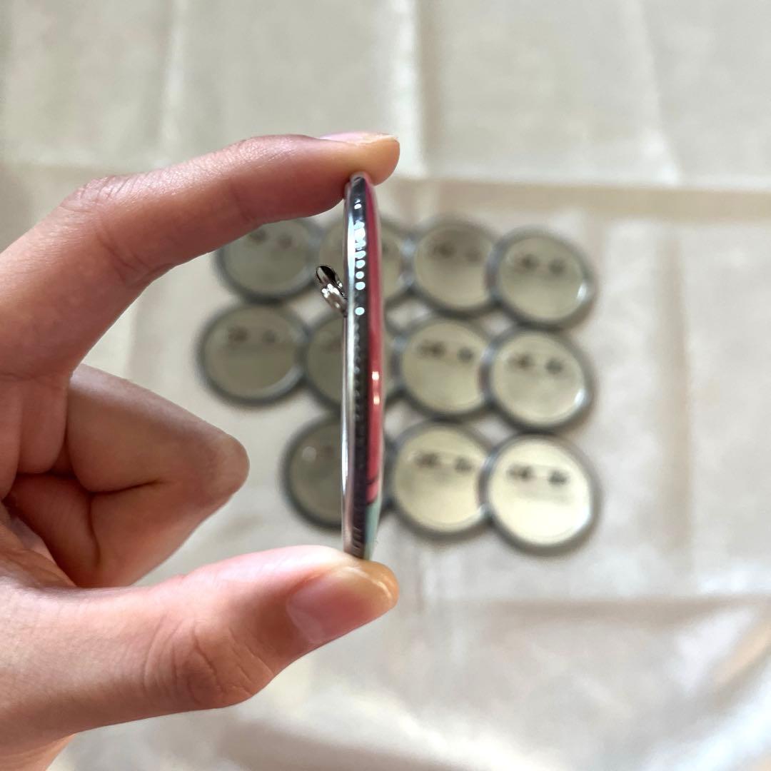 トントン 缶バッジ 〇〇の主役は我々だ! wrwrd