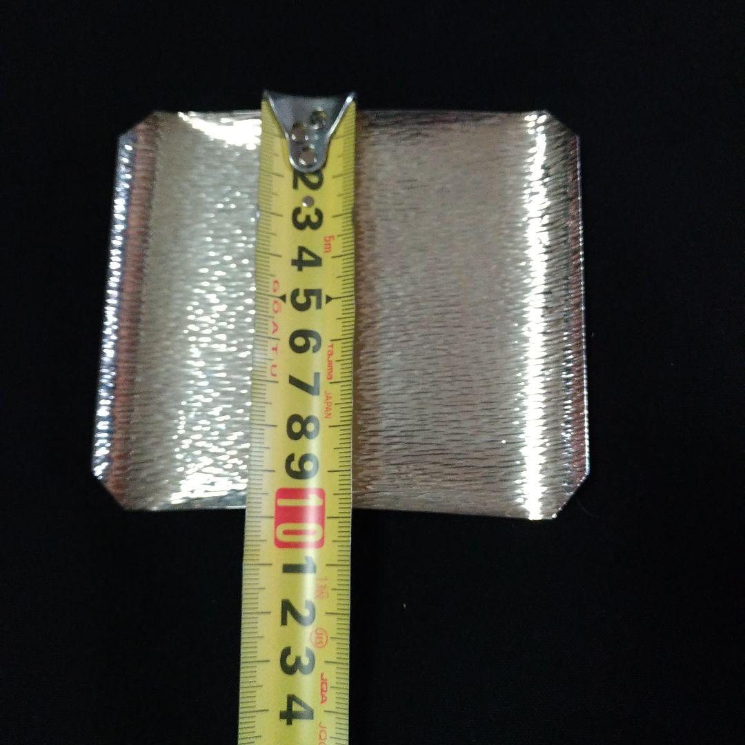 三越百貨店。銀製。シルバー製。お皿。鎚目模様。73.7g。中古品。
