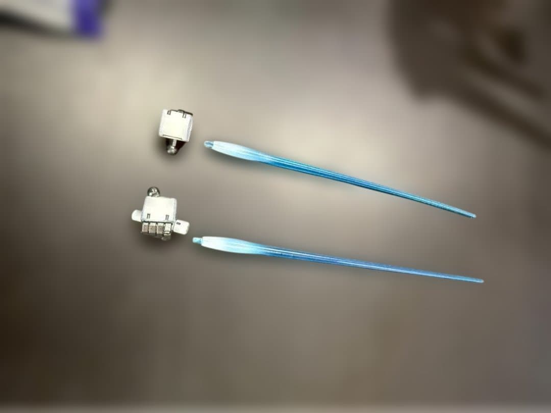 【塗装済】RG Hi-νガンダム＋ハイパー・メガ・バズーカ・ランチャー　完成品