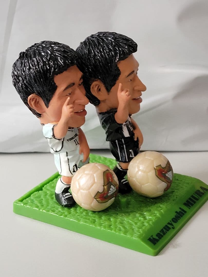 三浦知良 ヴィッセル神戸 フィギュア 2体セット