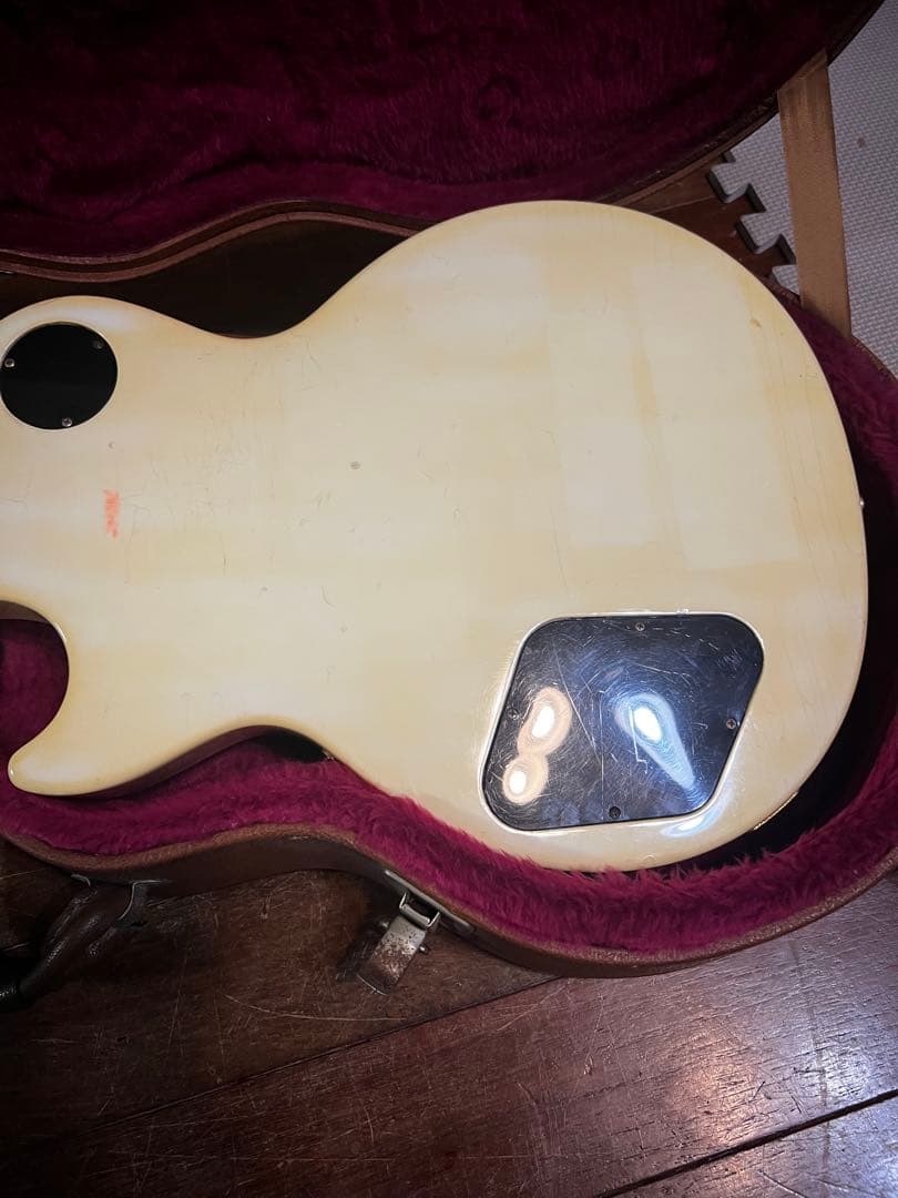 ギブソン　Les Paul Studio