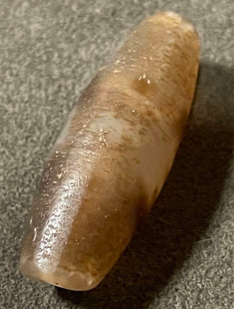 8〜12世紀ごろ　ブータン郊外出土品　古代天珠