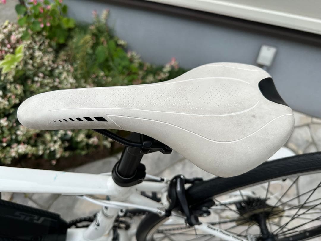 電動アシスト自転車　クロスバイクYPJ-C 2台THULEサイクルキャリア2台