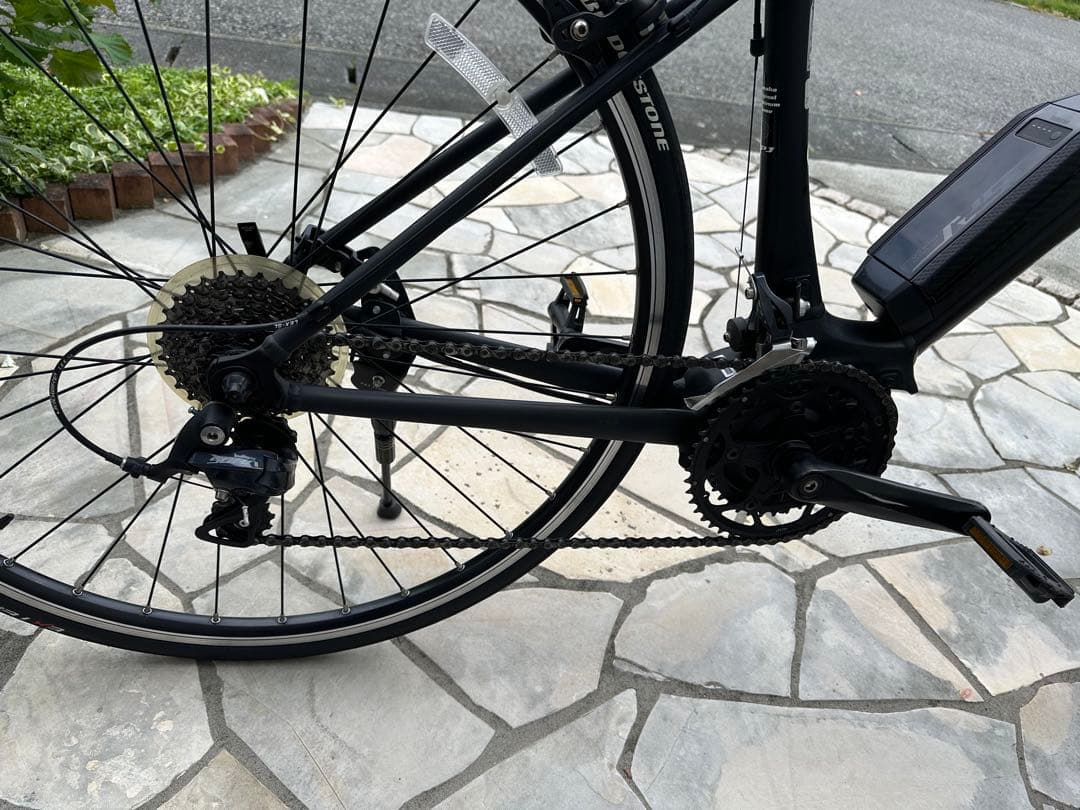 電動アシスト自転車　クロスバイクYPJ-C 2台THULEサイクルキャリア2台