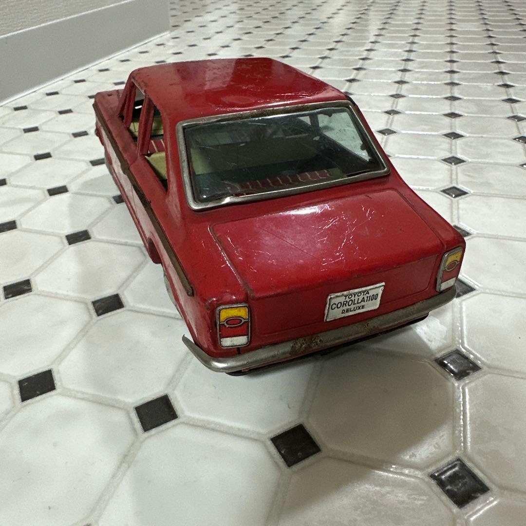 TOYOTA COROLLA 1100 DELUX 初代 ブリキ T.Tタカトク
