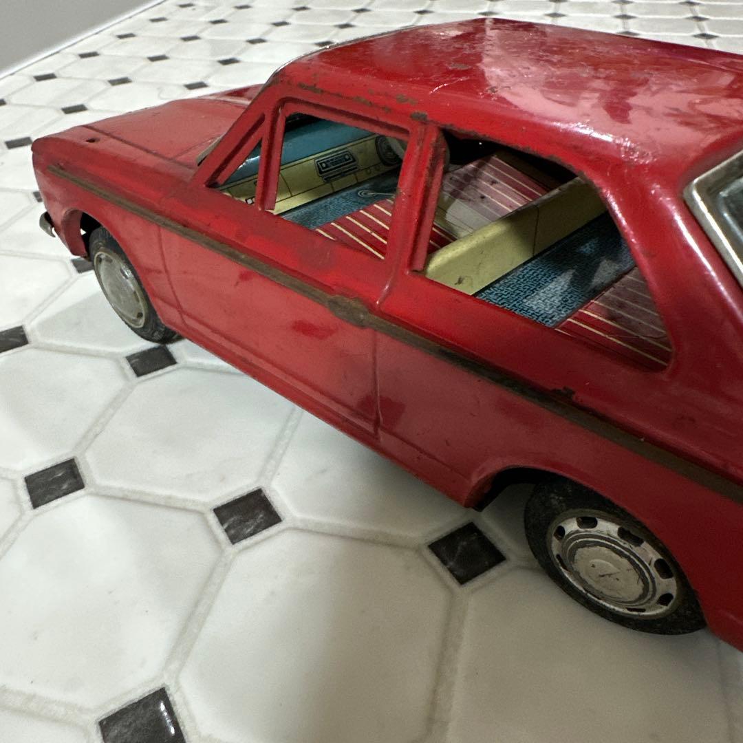 TOYOTA COROLLA 1100 DELUX 初代 ブリキ T.Tタカトク